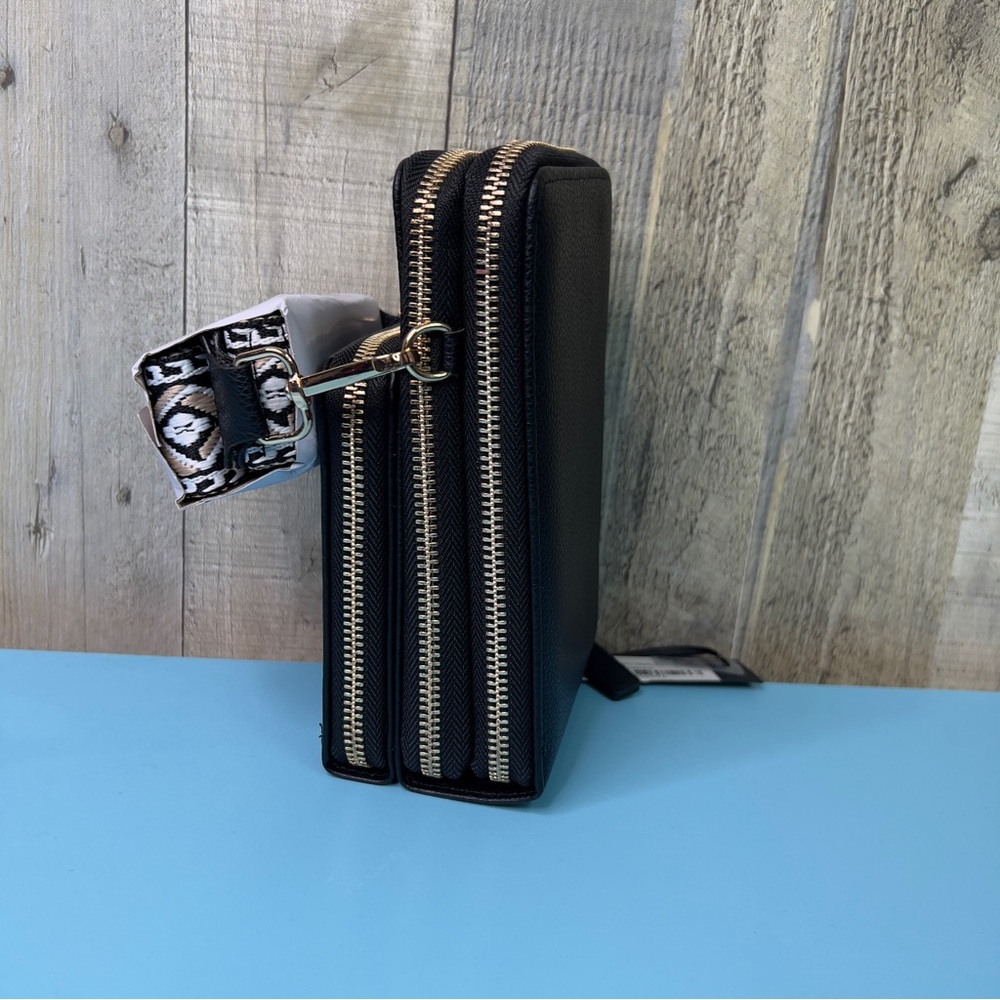 Triple Zippered Crossbody Wallet/Phone/Purse Black Color w/Guitar Straps